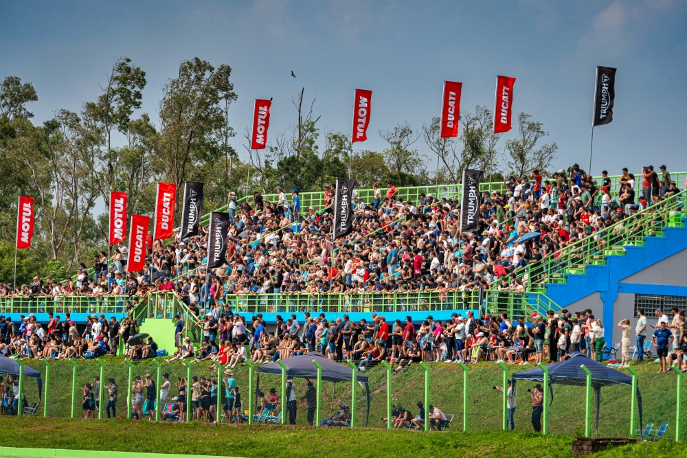 Etapa de 2025 na cidade reuniu mais de 26 mil pessoas - Foto: Moto1000GP/Grelak Comunicação