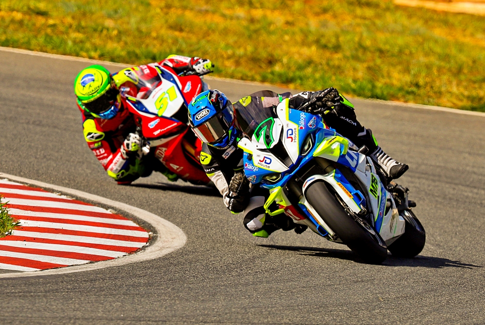 Maxi Scheib e Eric Granado chegam a Cascavel separados por apenas dois pontos - Foto: Moto1000GP/Grelak Comunicação