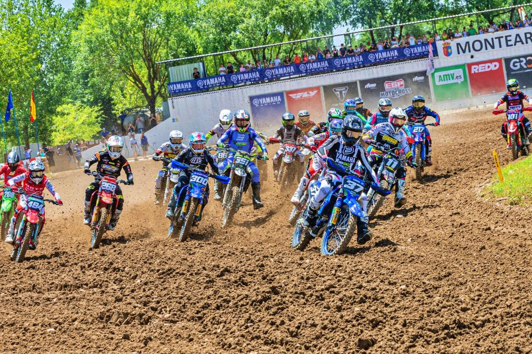 Bê Tibúrcio garantiu o "holeshot" nas duas corridas - Foto: Guillem Marco/RFME