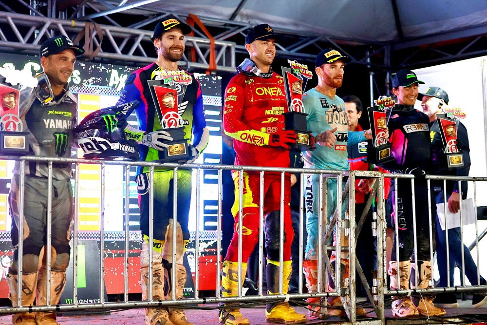 Pódio Categoria Pró - Foto: Divulgação Arena Cross