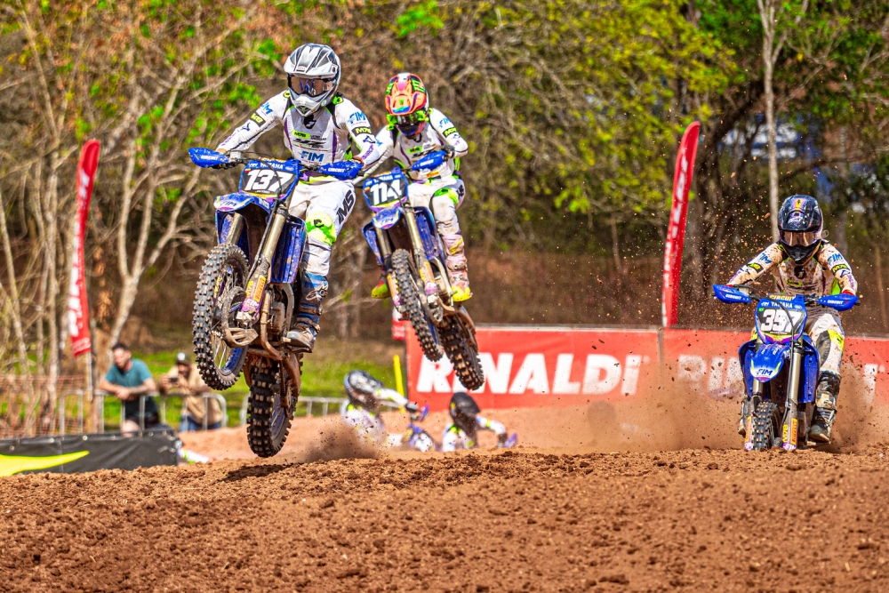 O colombiano Jacobo Velásquez (#137) conquistou o bicampeonato da YZ125 Latin America - Foto: 810Company